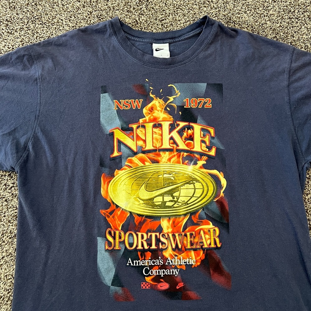 Nike Sportswear 90's Americana Men's L Blue T-Shirt Vintage Style Flames Gold